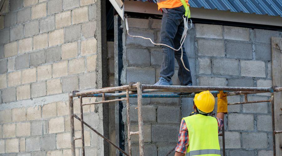 Professional New roof installation in Bellflower, IL